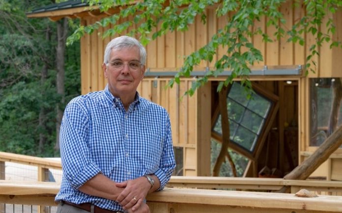 Gordon Neilly Discovery Museum CEO to retire