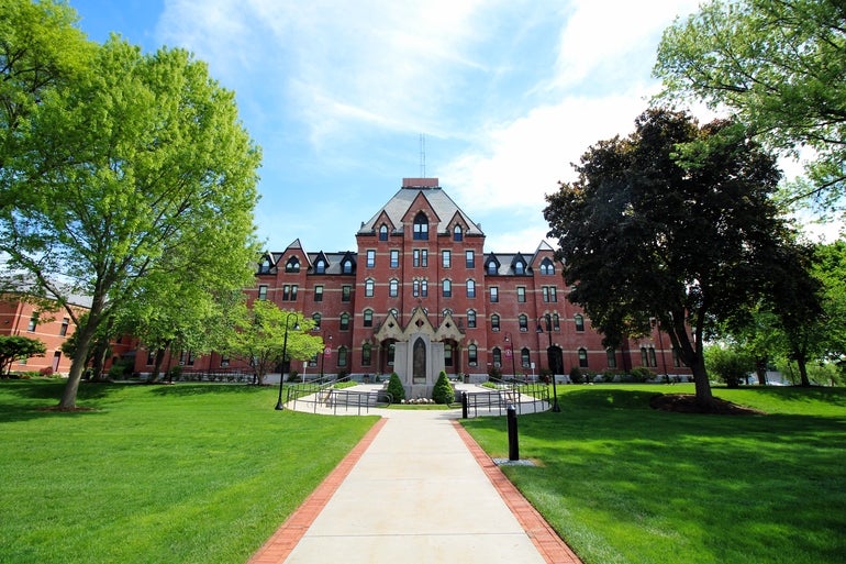 dean college