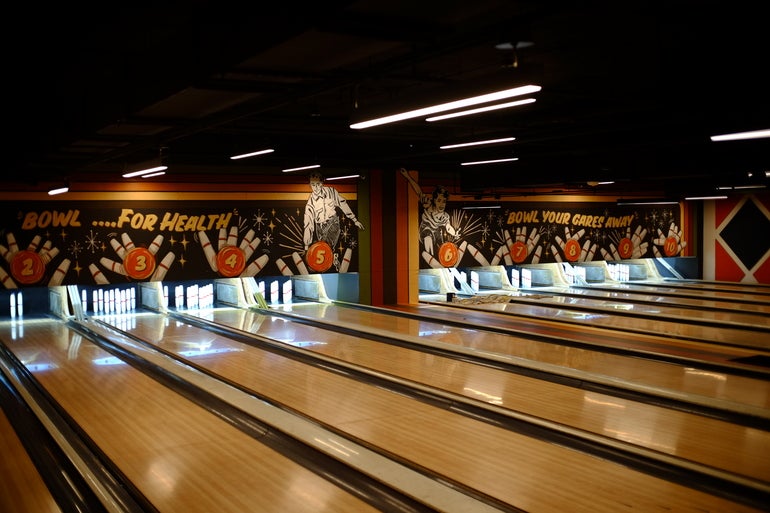 ten candlepin bowling lanes