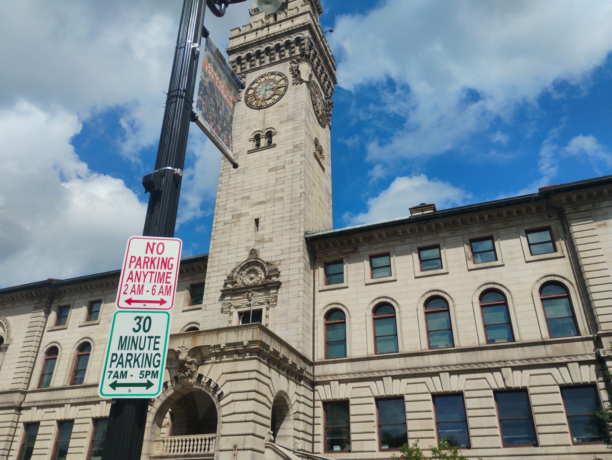 🔒 Worcester moves toward eliminating or reducing parking requirements for developments