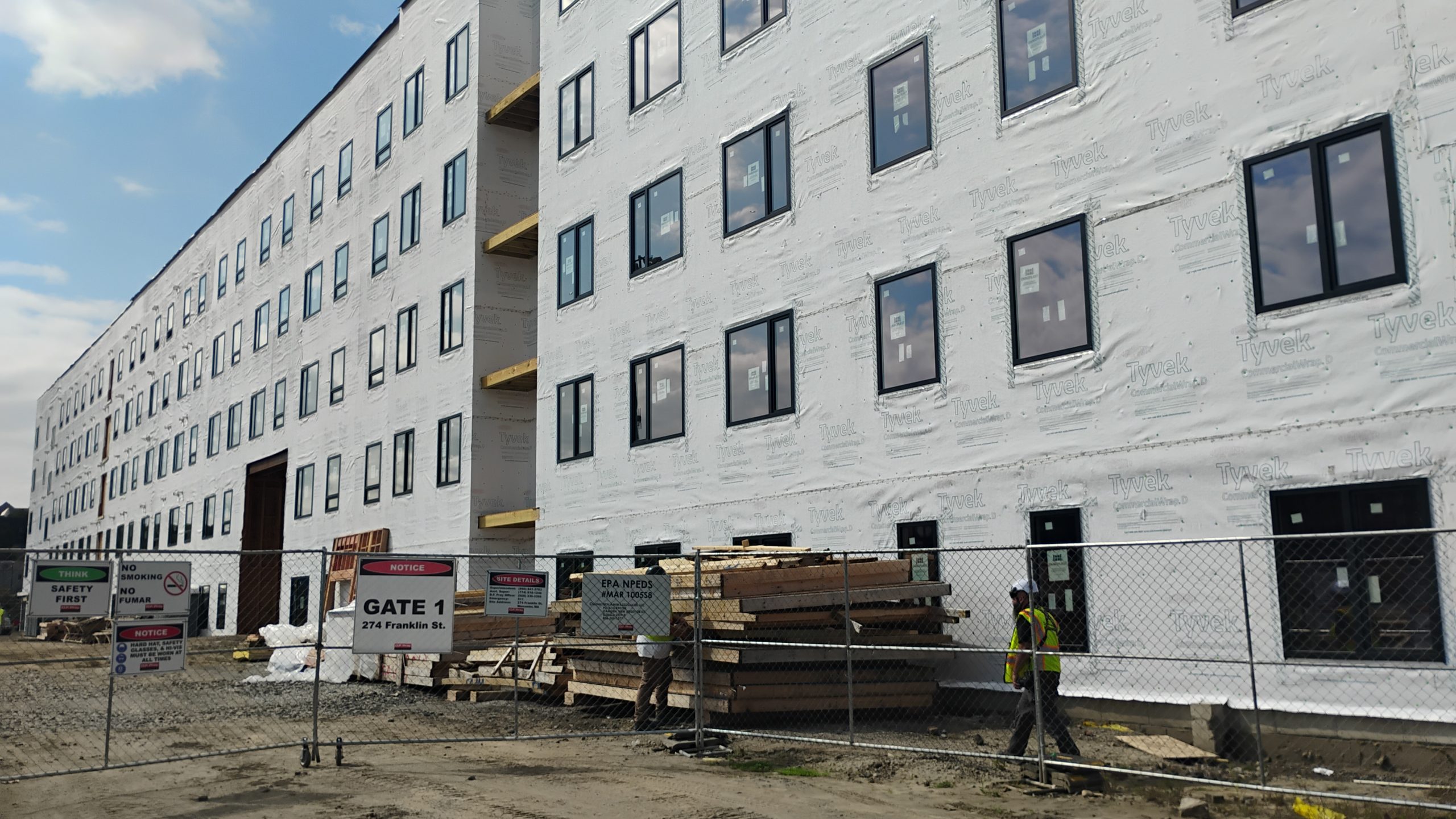 🔒 Judge refuses to block company’s removal from work at Worcester apartment